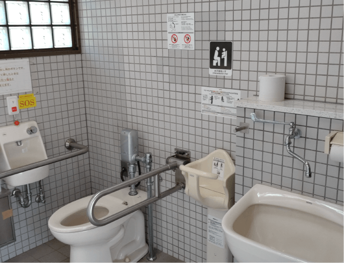 オストメイト対応トイレ インドの森ゾーン