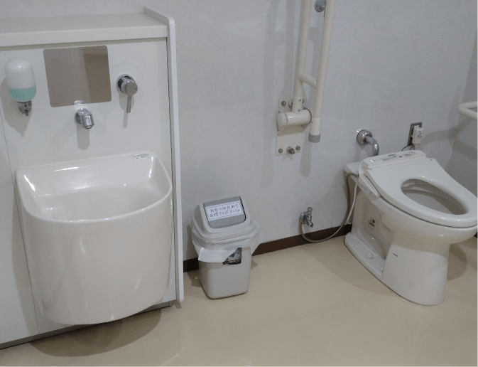 オストメイト対応トイレ どうぶつ学習館
