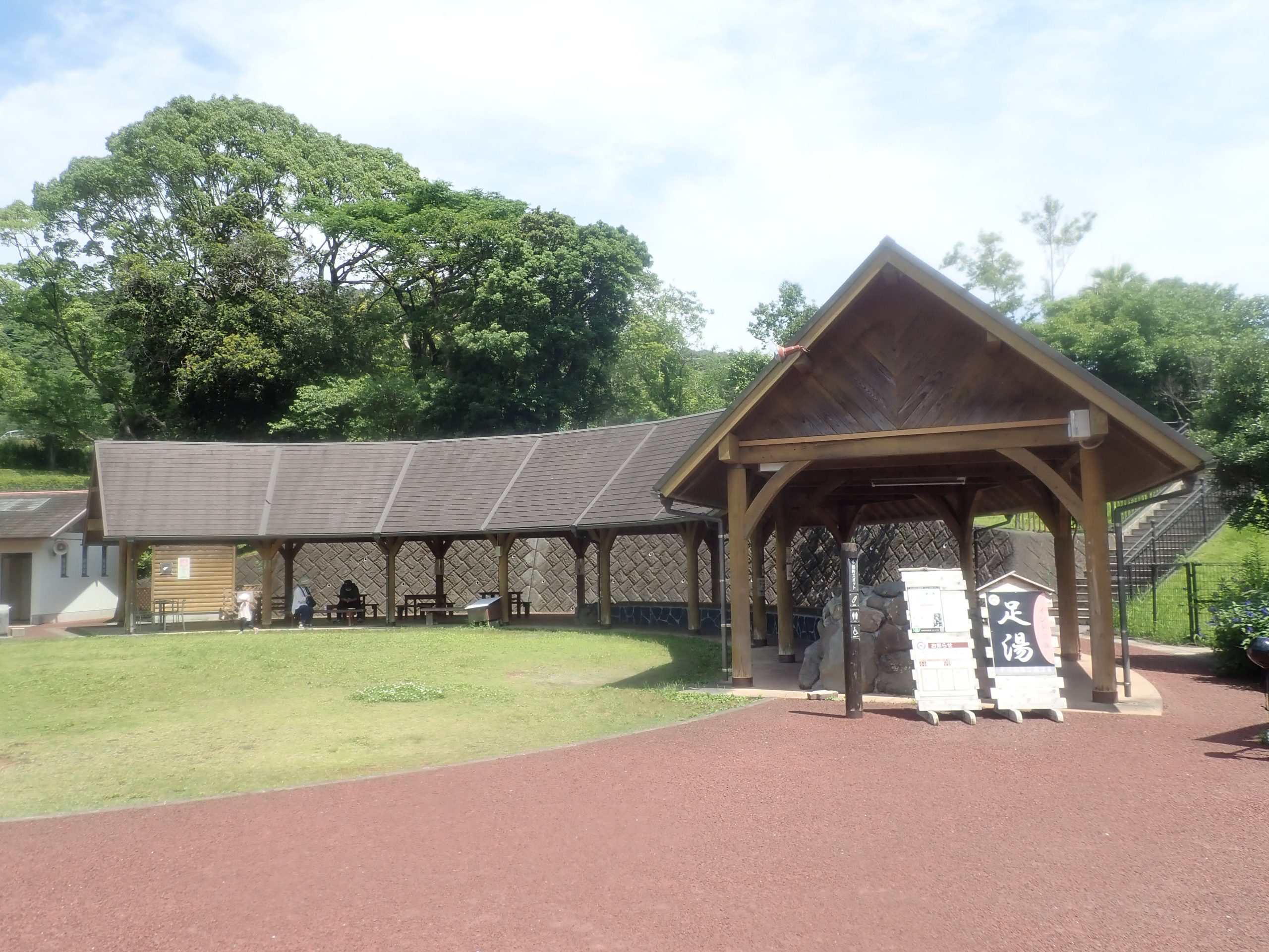 インドの森足湯